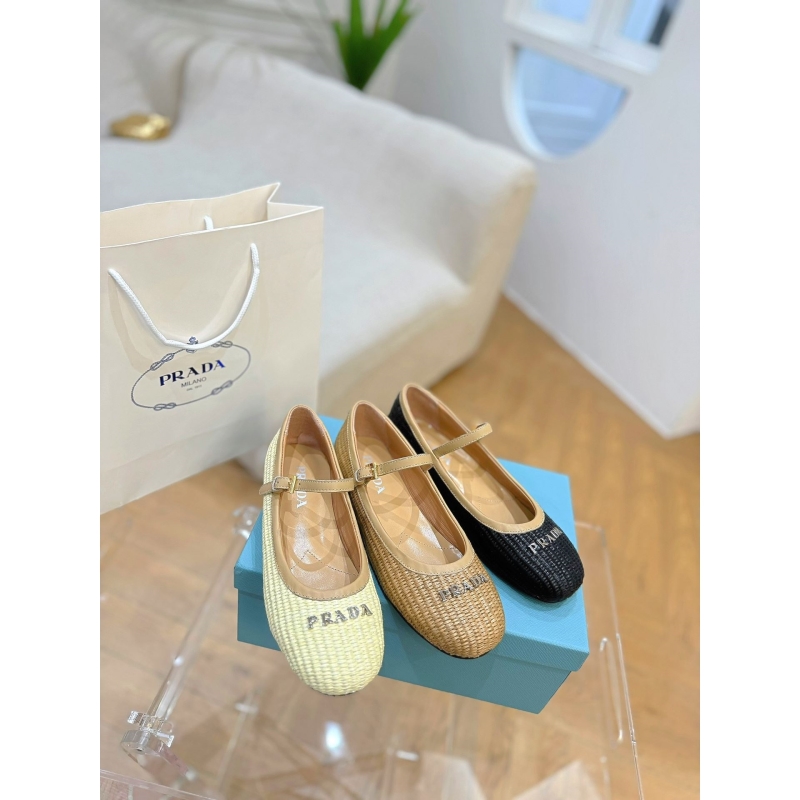 Pra*a flat shoes